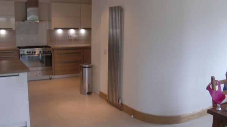 skirtings for rouned wall