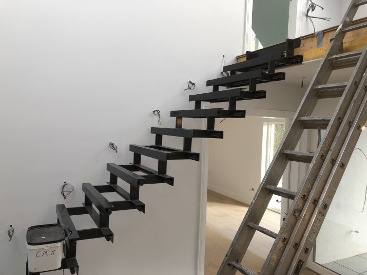 Straircase fitting
